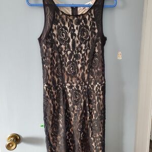 Chic Black Lace Midi Dress